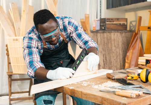 Reading Reviews and Testimonials: Your Guide to Finding Reliable Contractors